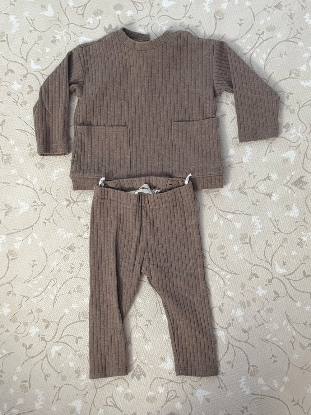 Charcoal Ribbed Two-Piece Knit Set - Picture 3 of 5